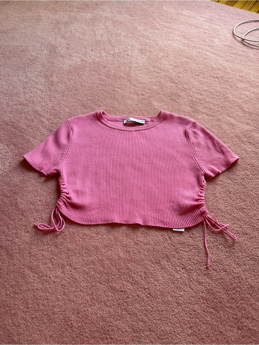 Zara Ribbed Pink Side-Drawstring Crop Top - Picture 2 of 5
